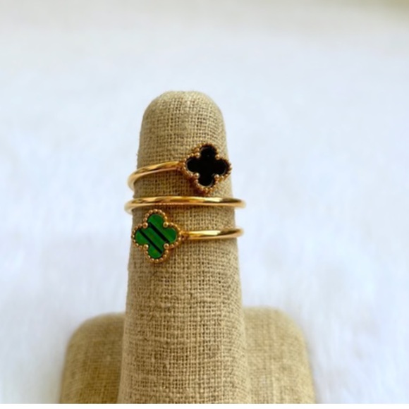 💢Sale💢 18k Real Gold plated Black Clover Ring with green - Picture 5 of 7